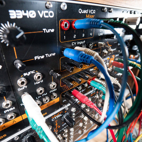 CV/Gate Explained: The Ultimate Eurorack Guide [2026 update]