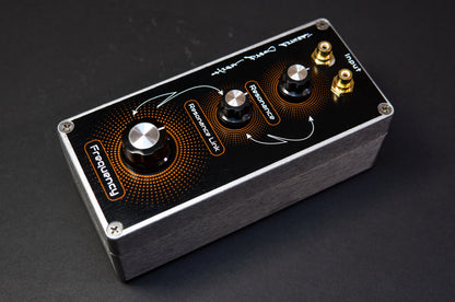 A standalone analog high-pass filter with frequency and resonance controls, designed for DJs and live performances.