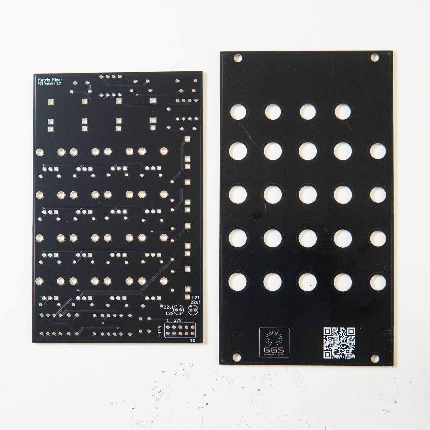 [B-Stock] Matrix Mixer – PCB & Panel Kit | Eurorack | 14HP
