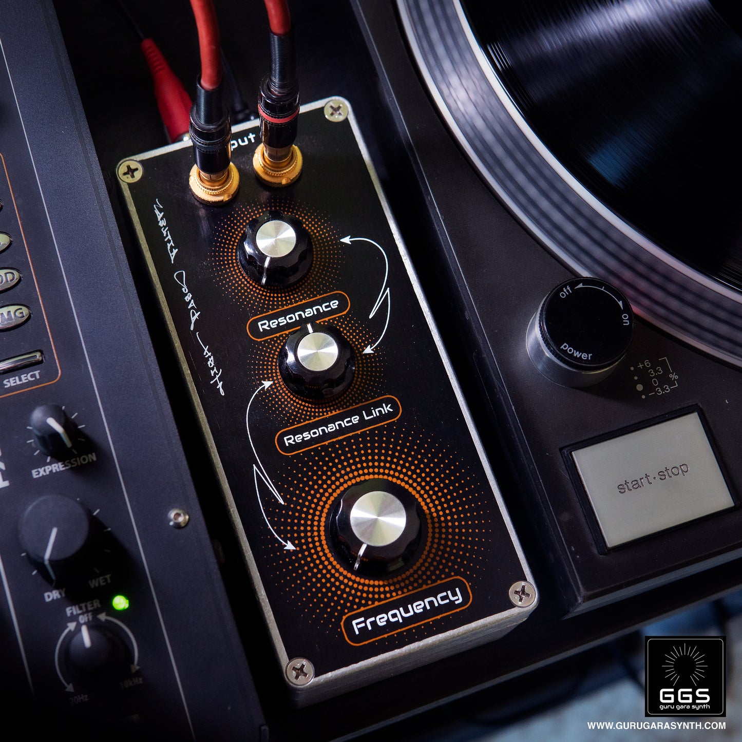 A standalone analog high-pass filter with frequency and resonance controls, designed for DJs and live performances.